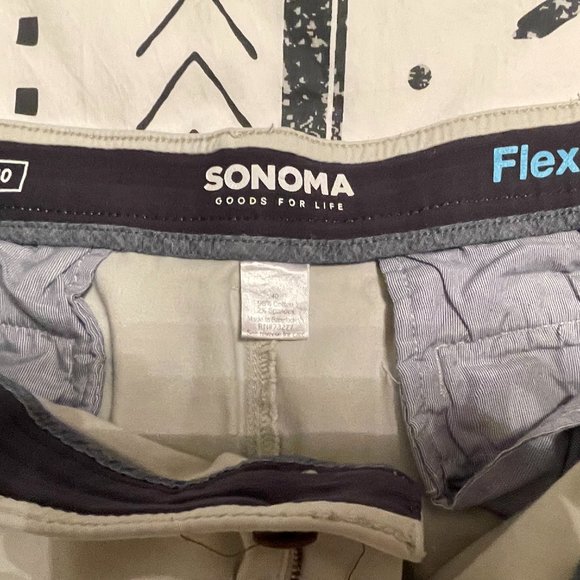 Sonoma Men's Flat Front Flexwear Light Khaki Shorts Size 40 - Picture 4 of 4